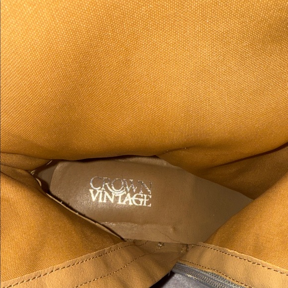 Crown Vintage Sparkle Western Boots. Size 9. Excellent condition. - Picture 11 of 11